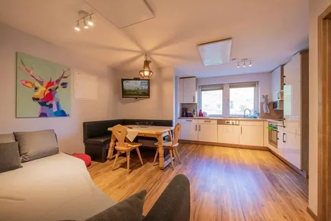 FW Horst Apartment Horst – helle Schlafzimmer mit Doppelbett in Neustift im Stubaital